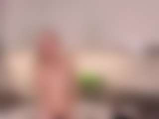 SylviaDaring's Live Sex Cam Show