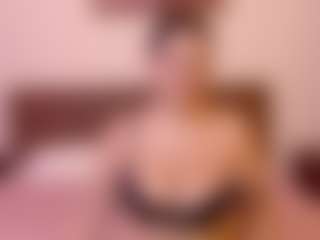 Live cam show with VeraNoireVip - New Big Ass on Stripli.com