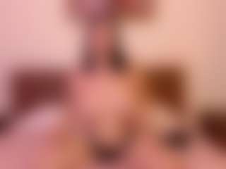 Live cam show with VeraNoireVip - Wife on Camsoda