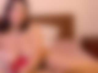 Spettacolo in cam dal vivo con VeraNoireVip - Drinking su Camsoda