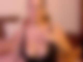 Live cam show with VeraNoireVip - Eating Pussy on Hubzter Live
