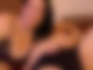 Live cam show with VeraNoireVip - Middle Aged on CamClone