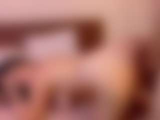 VeraNoireVip MILF webcam performer live streaming