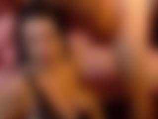 Live cam show with VeraNoireVip - Housewife on Camming Site
