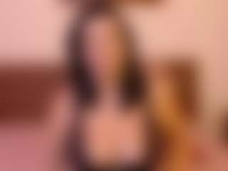 Live cam show with VeraNoireVip - Facesitting on sexylive.show