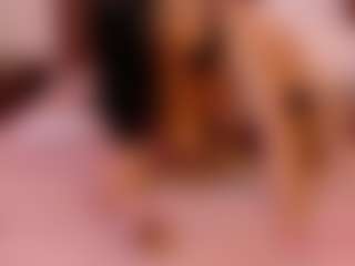 Live cam show with VeraNoireVip - Facesitting on Camsoda