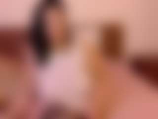 Live cam show with VeraNoireVip - Ball Sucking on Camsoda