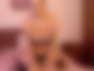 Show live cam dengan VeraNoireVip - Muscular di Camsoda