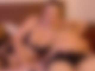 Live cam show with VeraNoireVip - Muscular on Camsoda