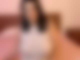 Live cam show with VeraNoireVip - Muscular on Dare Cams