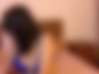 Live cam show with VeraNoireVip - Squirt on Camming Site
