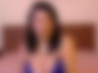 Live cam show with VeraNoireVip - Bisexual on Camsoda