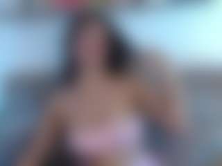 BoomZhara's Live Sex Cam Show