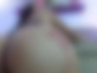 BoomZhara's Live Sex Cam Show