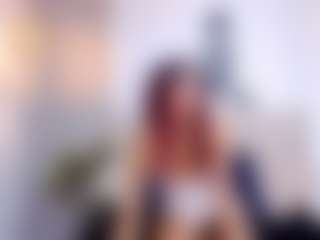 britanny-18's Live Sex Cam Show