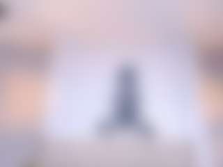 britanny-18's Live Sex Cam Show