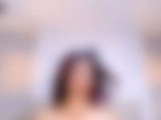 britanny-18's Live Sex Cam Show