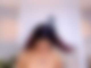 britanny-18's Live Sex Cam Show