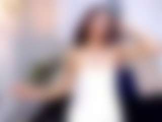 Live-Cam-Show mit britanny-18 - Ass Clapping auf Camsoda