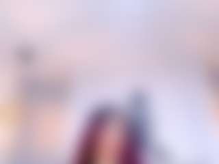 britanny-18's Live Sex Cam Show