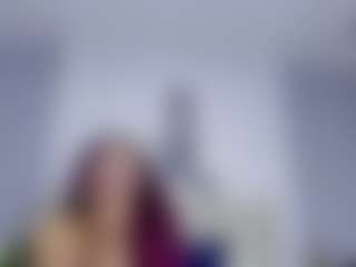 britanny-18's Live Sex Cam Show
