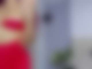 britanny-18's Live Sex Cam Show
