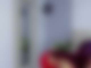 britanny-18's Live Sex Cam Show