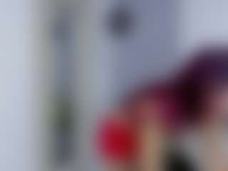 britanny-18's Live Sex Cam Show