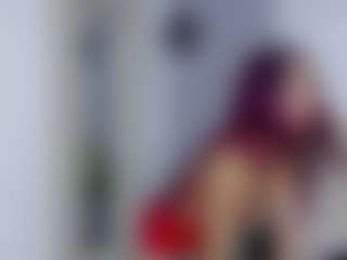 britanny-18's Live Sex Cam Show