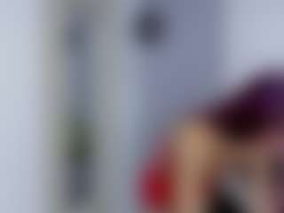 britanny-18's Live Sex Cam Show