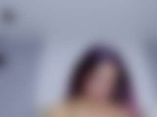 britanny-18's Live Sex Cam Show