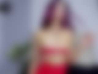 britanny-18's Live Sex Cam Show