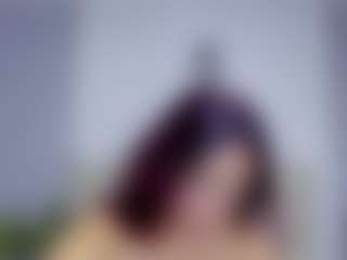 britanny-18's Live Sex Cam Show