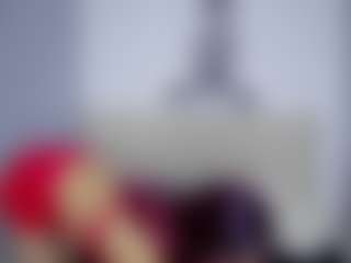 britanny-18's Live Sex Cam Show
