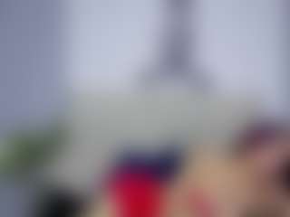 britanny-18's Live Sex Cam Show