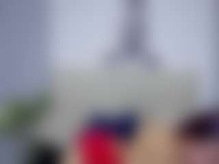 britanny-18's Live Sex Cam Show