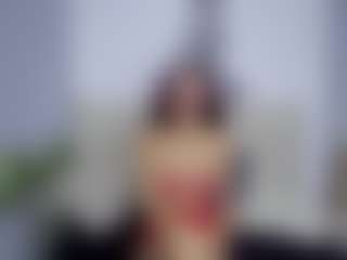 britanny-18's Live Sex Cam Show
