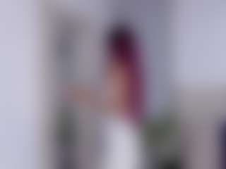 britanny-18's Live Sex Cam Show