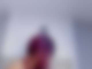 britanny-18's Live Sex Cam Show