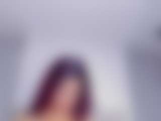 britanny-18's Live Sex Cam Show