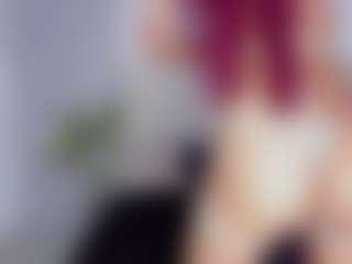 britanny-18's Live Sex Cam Show