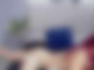 britanny-18's Live Sex Cam Show