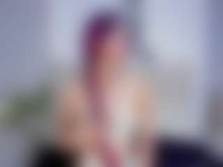 britanny-18's Live Sex Cam Show