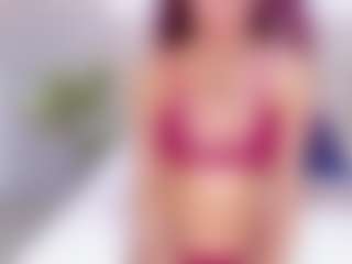britanny-18's Live Sex Cam Show