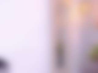 britanny-18's Live Sex Cam Show