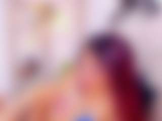 britanny-18's Live Sex Cam Show