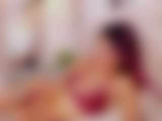 britanny-18's Live Sex Cam Show