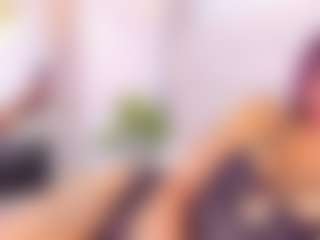 britanny-18's Live Sex Cam Show