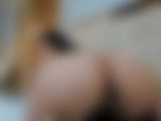 Live cam show with celeste-amour - HD on Camsoda