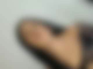Live cam show with daniathompson - Tease on SpankPalCams